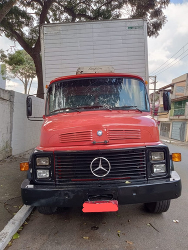 Mercedes Benz  Modelo 1113 Toco Baú