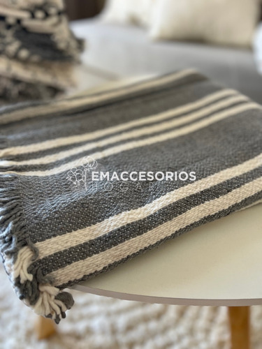 Imagen 5 de 10 de Mantas Grandes 150 X 220 Para Sillon Pie De Cama Alfombra