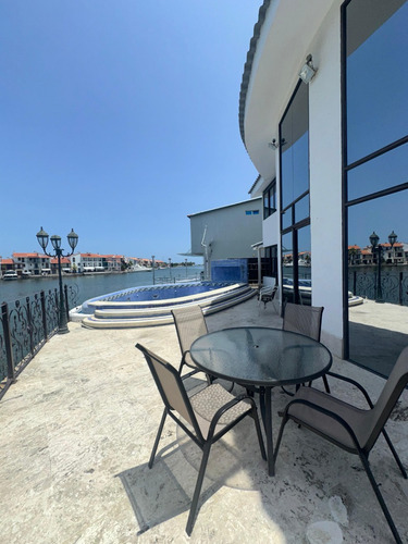 En Venta Doble Parcela Casas Bote A -doris Rodriguez