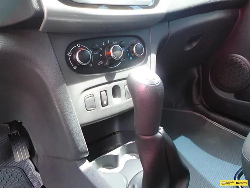 Renault Logan 1.6