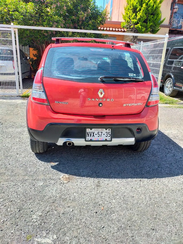 Imagen 4 de 9 de Renault Stepway Dynamique 2015 94,000 Km Rojo 5 Puertas