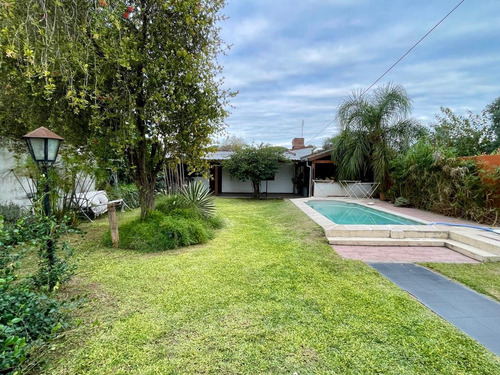 Se Vende Casa Con Pileta + Departamento