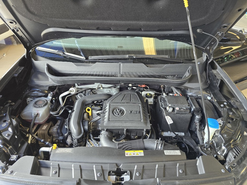 Volkswagen T-Cross 1.0 200 TSI TOTAL FLEX AUTOMÁTICO
