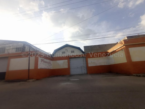 Galpón En Venta De 1250 M2, Zona Industrial I Barquisimeto,  Renta House Zl 24-11602