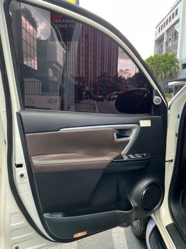 Imagen 9 de 16 de Fortuner Dubai Vrx 2018