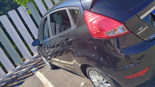 Ford Fiesta 1.6 16v Titanium Flex Powershift 5p
