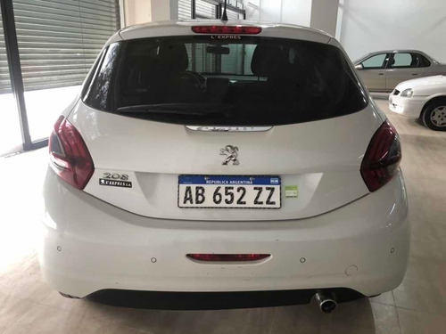 Peugeot 208 Allure Con Navegador