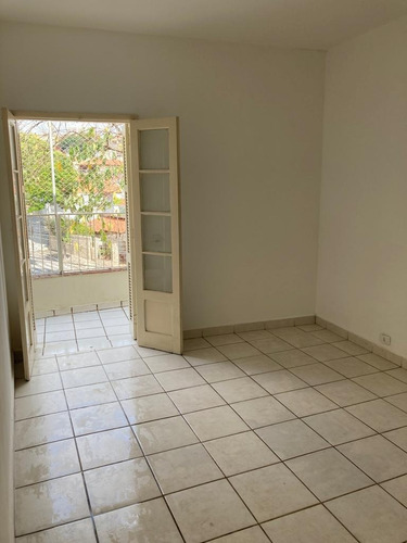 Imagem 9 de 23 de Casa De 3 Dorm 1 Suite Encima De Comércio Fl37