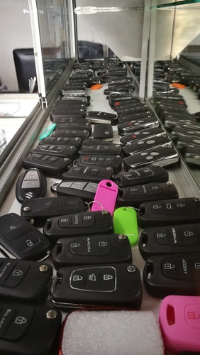 Imagen 3 de 6 de Programación De Llaves Con Chip Tel 61185884