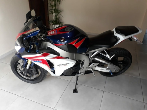 Imagem 1 de 6 de Honda Cbr 1000 Fireblade