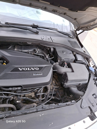 Volvo S60 D5 R-Design