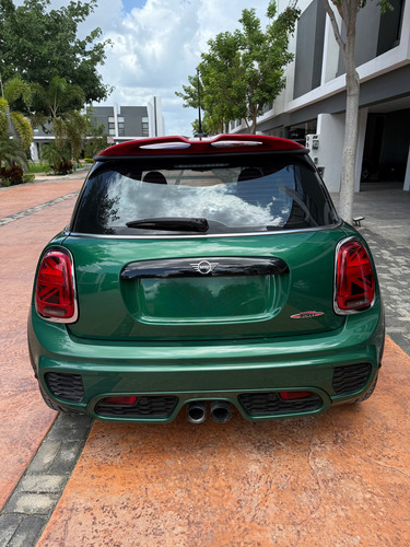 Mini John Cooper Works 2.0 Hot Chilli At