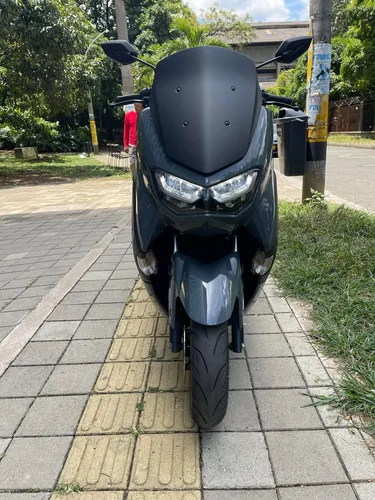 Yamaha N-max 2023