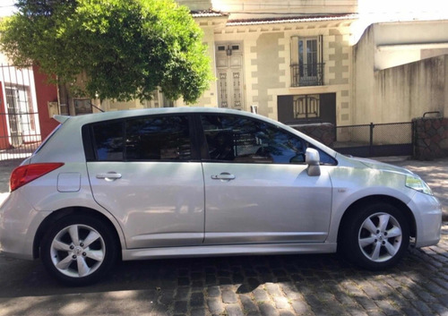 Nissan Tiida Full