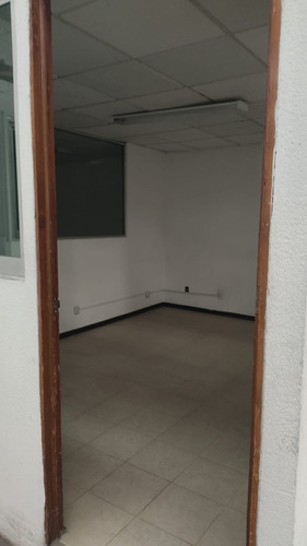 Renta De Bodega En Toluca 1250m2 Con Oficinas