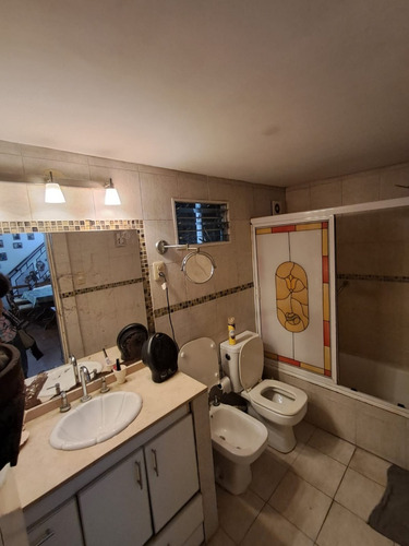 Casa 4 Amb Con Lote De 866 X 40 Excelente Oportunidad