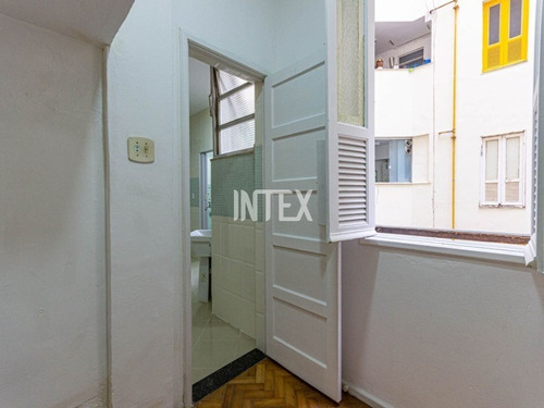 Imagem 27 de 30 de Apartamento À Venda Com 3 Quartos (1suíte) Com 1 Vaga De Garagem Em Copacabana - Ap01719 - 70270424