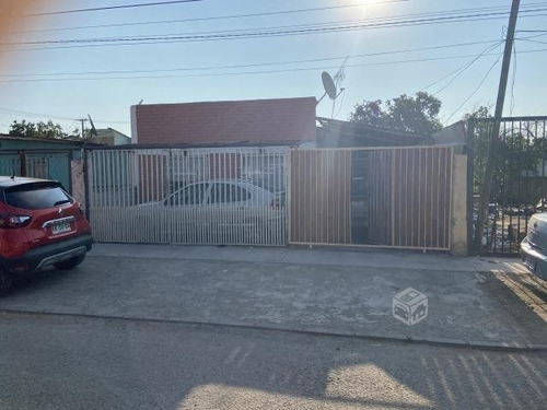 Imagen 1 de 3 de Casa Av Cardenal Raul Silva Henriquez Ag/san Gregorio