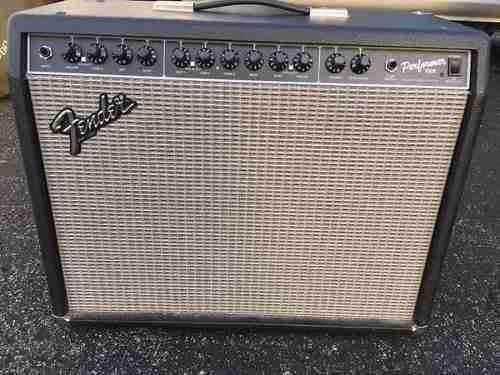 Amplificador Fender Performer 1000 para guitarra de 100W