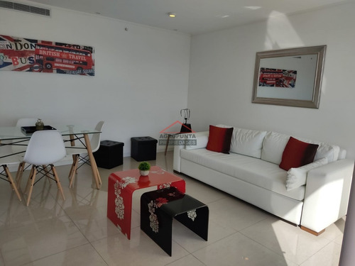 Pent House 1 Dormitorio, Parrillero En Torre Con Servicios- Ref: 5391