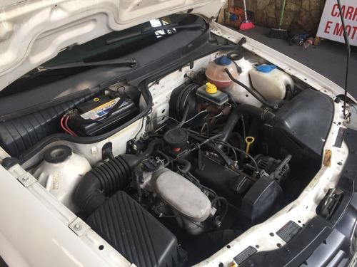 Imagem 3 de 5 de Saveiro 1.6 - Volkswagem