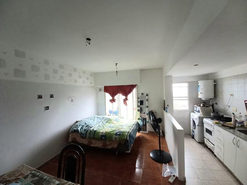Imagen 6 de 9 de Monoambiente En Nueva Pompeya Con Balcon Al Contrafrente