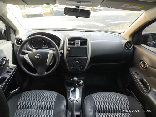 Nissan Versa V-Drive plus AT