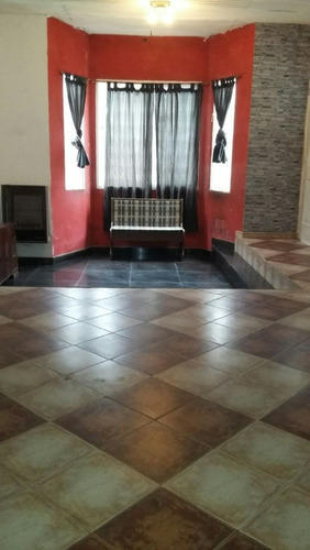 Casa En Venta En El Jaguel