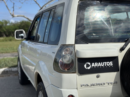 Mitsubishi Pajero TR4 TR4 2.0/ 2.0 Flex 16V 4x4 Aut.