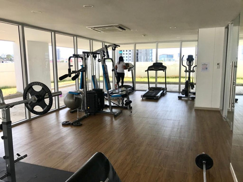 Imagen 18 de 20 de Venta De Apartamento En El Cabrero.