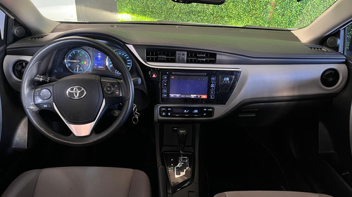 Toyota Corolla 1.8 Xei At