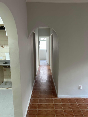 Apartamento De 3 Quartos E 2 Banheiros