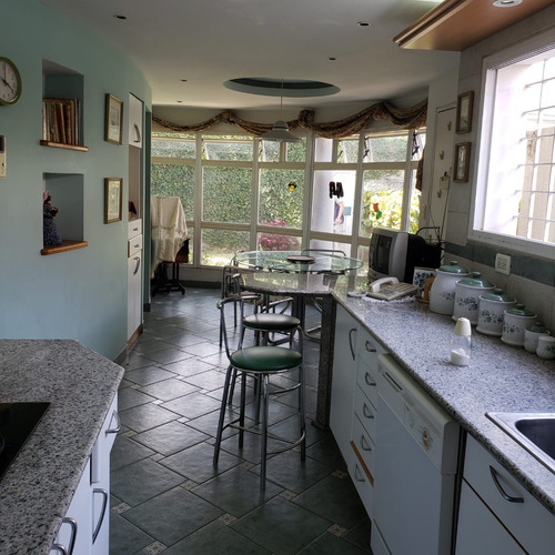 Se Vende Casa Urbanizacion Los Chorros
