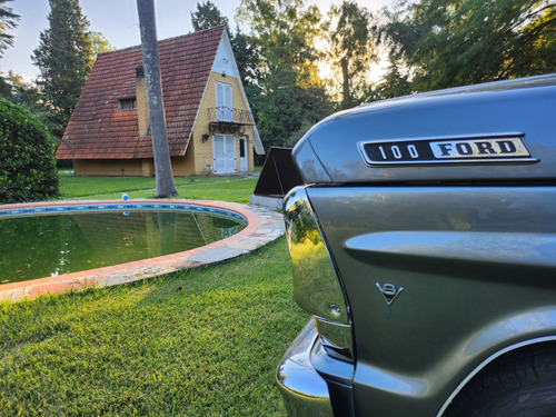 Ford F-100 V 8