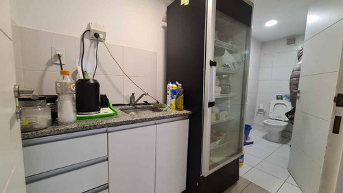 Venta Local Comercial En Edificio Tirreno, Neuquen
