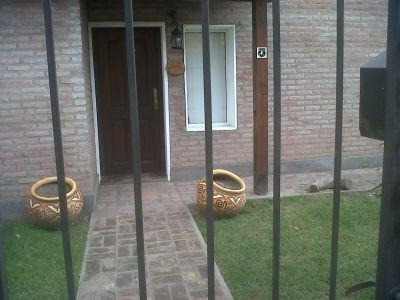 Casa De 3 Dormitorios - Fisherton - Barrio Las Torcazas