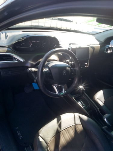 Peugeot 2008 2017 1.6 16v Griffe Flex Aut. 5p