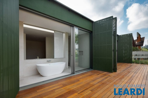 Casa Em Condomínio - Tamboré - Sp - 494183