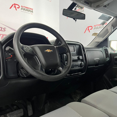 Chevrolet Silverado 2500 CAB-REGULAR 4X2