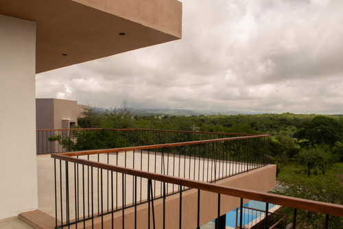 Venta Casa Ubicada En Country Estancia El Terrón