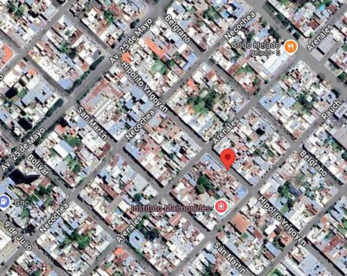 Casa En Venta - 3 Dormitorios 1 Baño - Cochera - 433mts2 - Azul