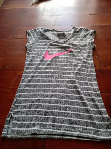 Remera nike rayada hotsell