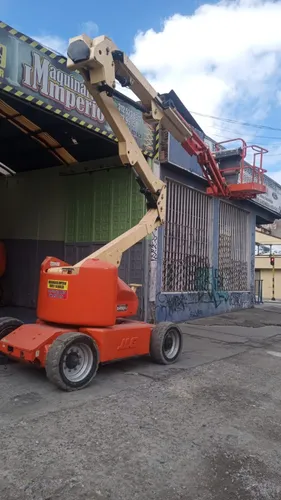 JLG 800 S