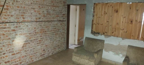 Casa Chica Para Reformar, Sobre Lote 200 M2 En Ituzaingó