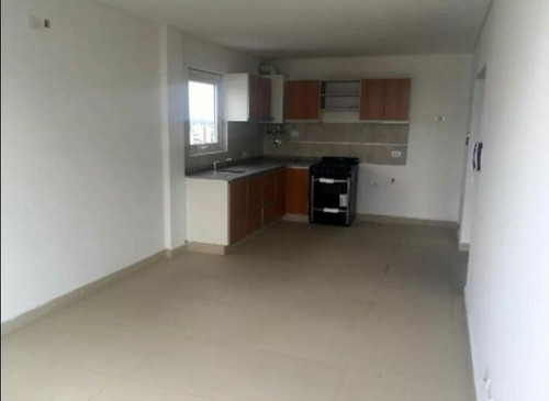 Imagen 5 de 11 de Departamento De 2 Ambientes En Venta - Moron Centro