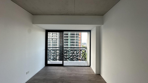 3 Ambientes En Venta A Estrenar, Piso Alto, Con Incrible Vista En Quartier Del Bajo.
