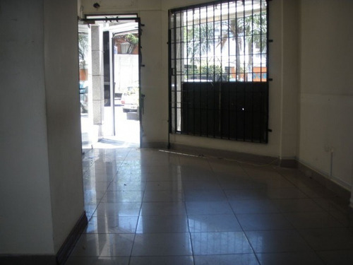 Imagen 1 de 17 de Local En Venta En Ramos Mejia Sur