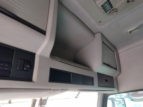 Imagem 12 de 25 de Volvo Fh 500 6x4 Bug Leve