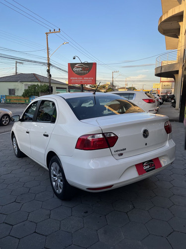 Volkswagen Voyage VOYAGE 1.6 MSI Flex 8V 4p