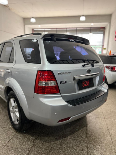 Kia Sorento 2.5 Crdi Ex 4x4 At 140cv
